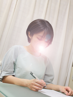 あきな